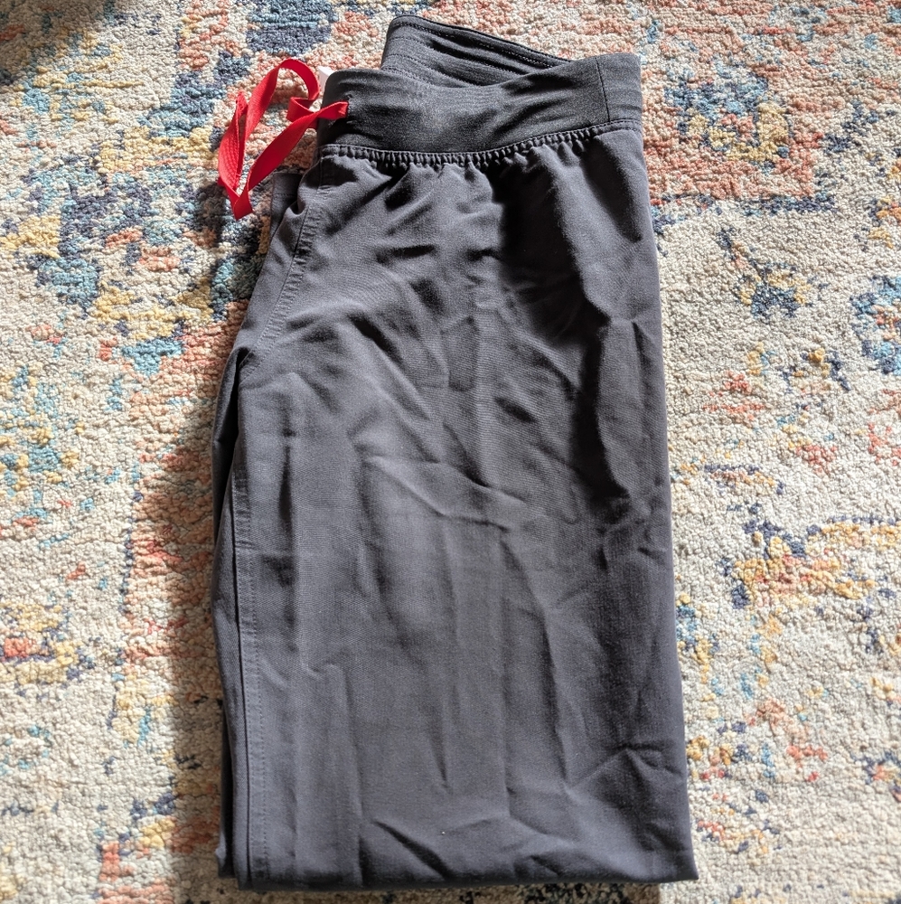 FIGS Livingston Basic Scrub Pants™